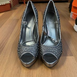 Enzo Angiolini Pearl pump